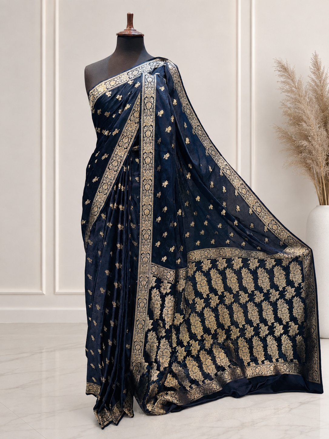 Royal Midnight ✨ | Exquisite Navy Blue Banarsi Saree
