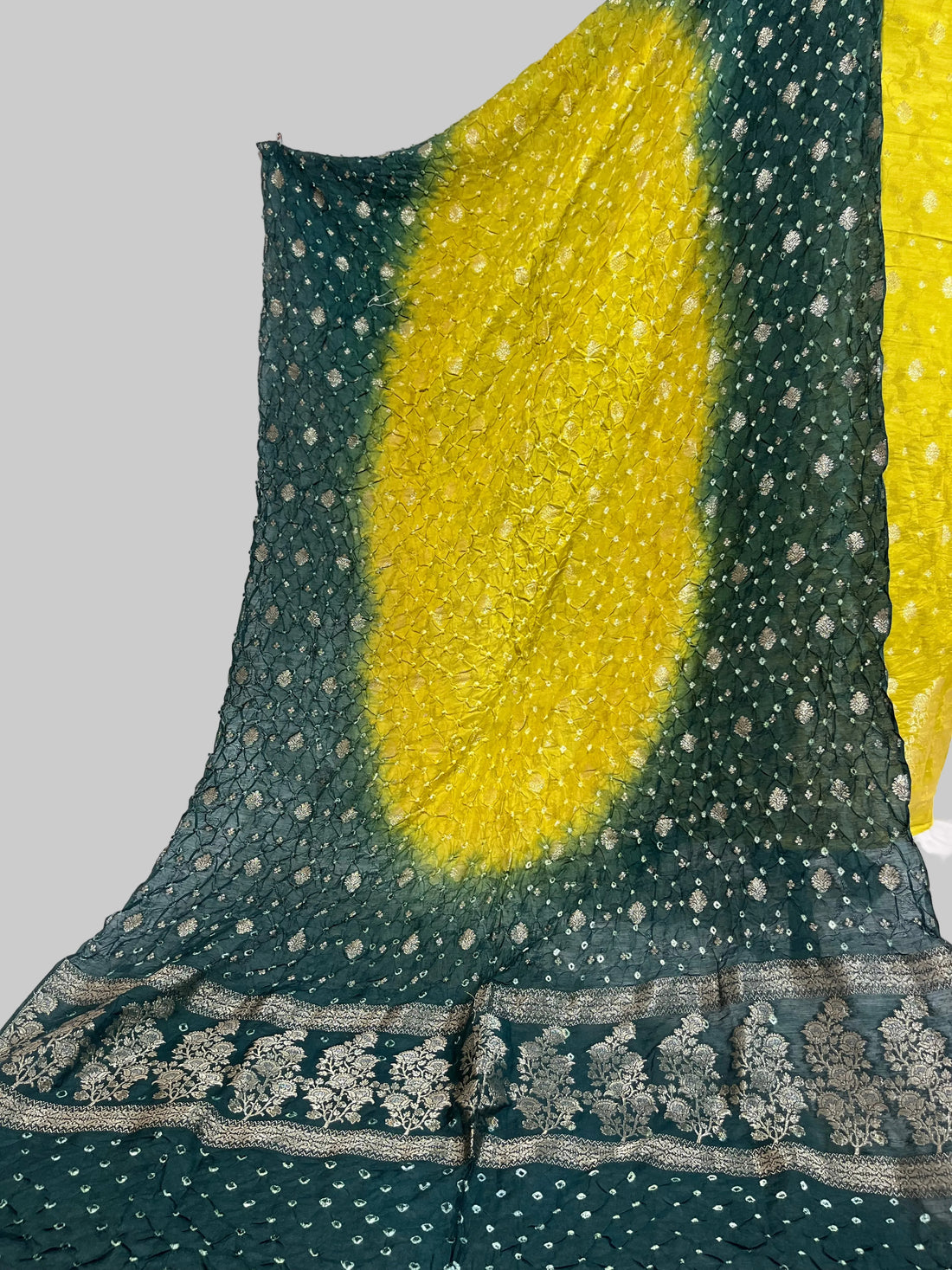 Mayoo 3 piece suit with chunrii Weaving dupatta