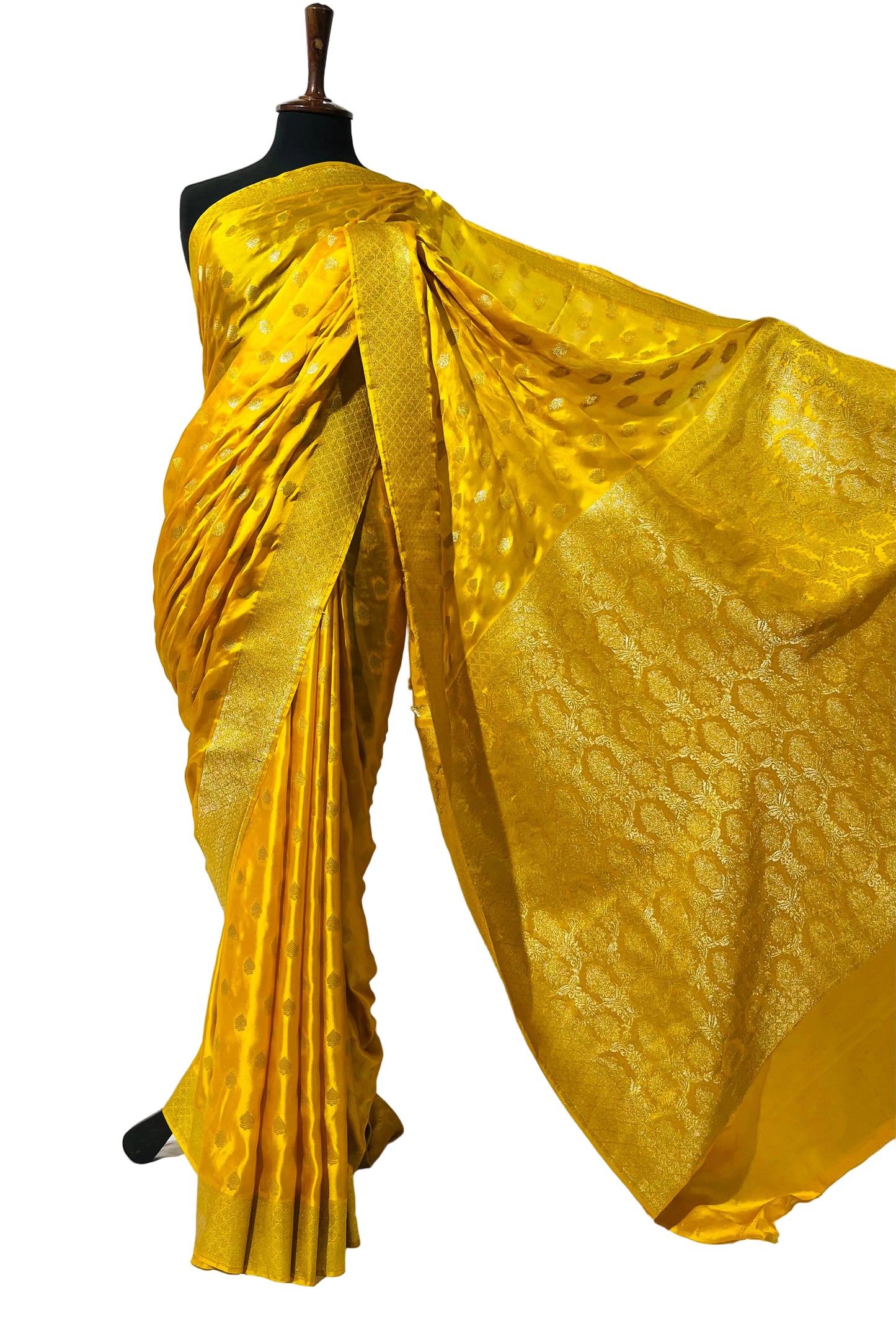 Mayo Banarasi Silk Saree